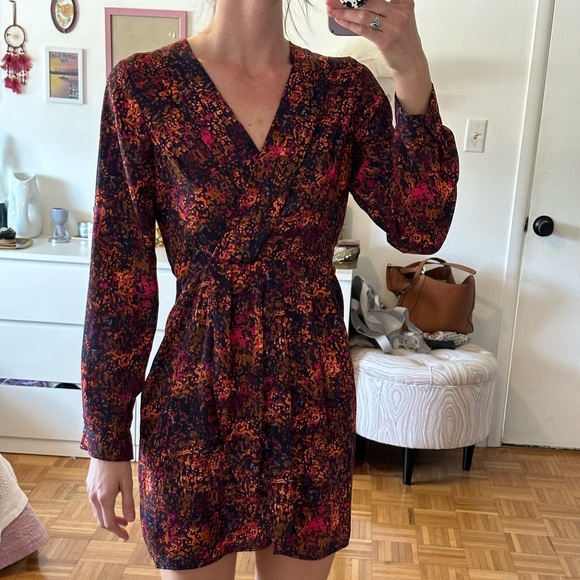 Collective Concepts long sleeve patterned dress - Picture 1 of 6